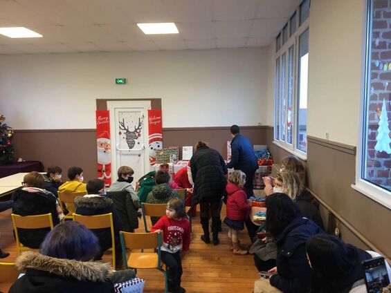 Distribution des cadeaux